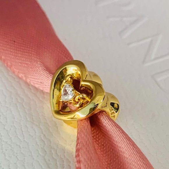 Pandora Radiant Heart & Floating Stone Charm  power of love Pendant Gold - Picture 1 of 6